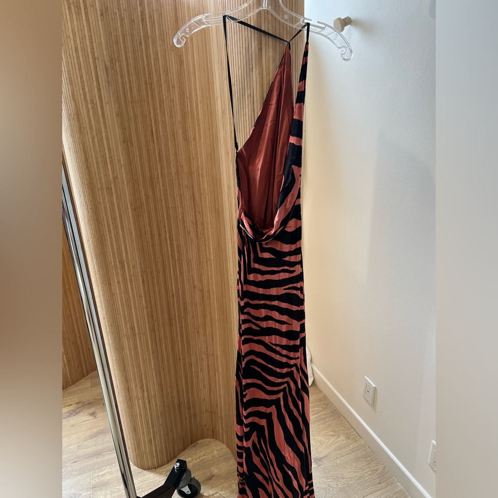 Michelle Mason Velvet Pink Zebra Gown - Picture 4 of 7
